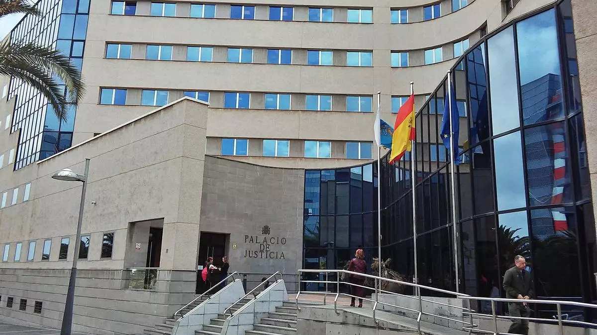 Prisión y 753.000 euros por crear empresas ficticias para estafar en Tenerife