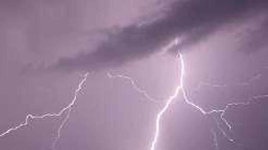 Las tormentas traerán abundante aparato eléctrico Foto L.O.Z.