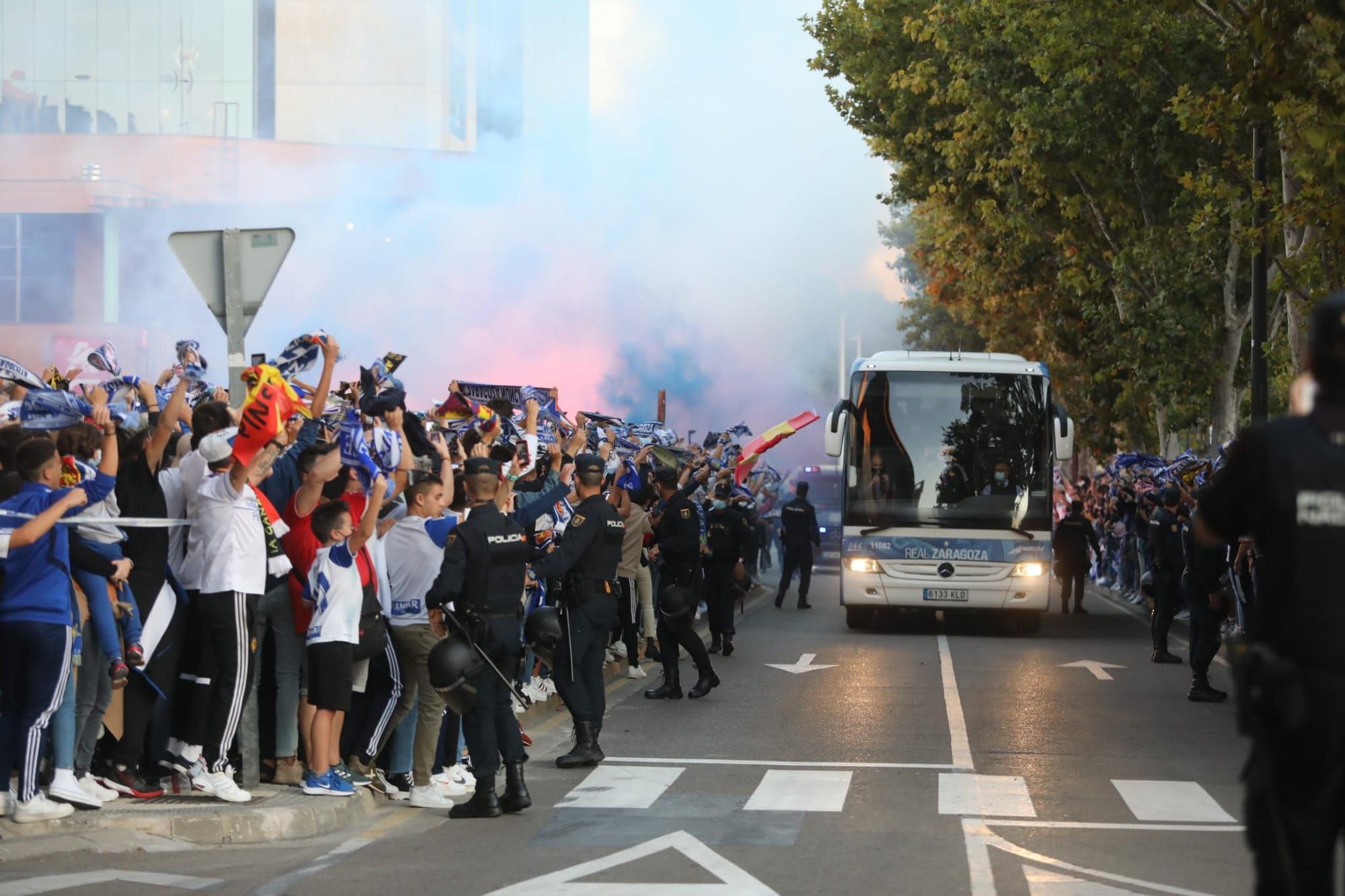 La hora previa al derbi, en imágenes