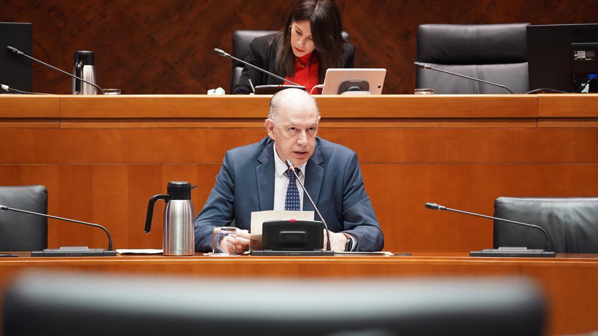 El director gerente de AST, Ángel Sanz Barea, en su comparecencia de este lunes en las Cortes.