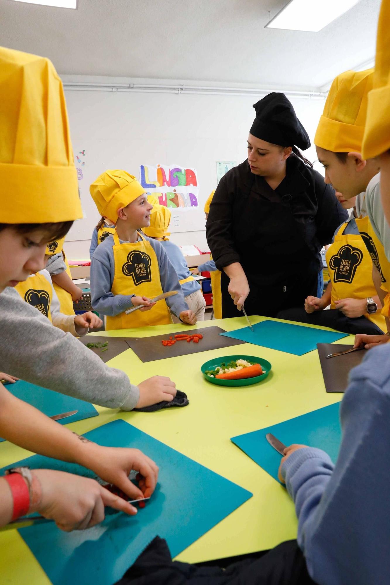 EN IMÁGENES: Cocina menuda en el San Fernando: así se han convertido los alumnos en auténticos "Master Chefs"