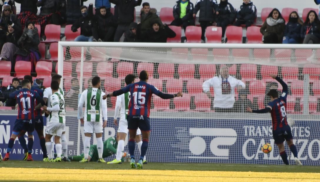 Derrota del Córdoba en El Alcoraz