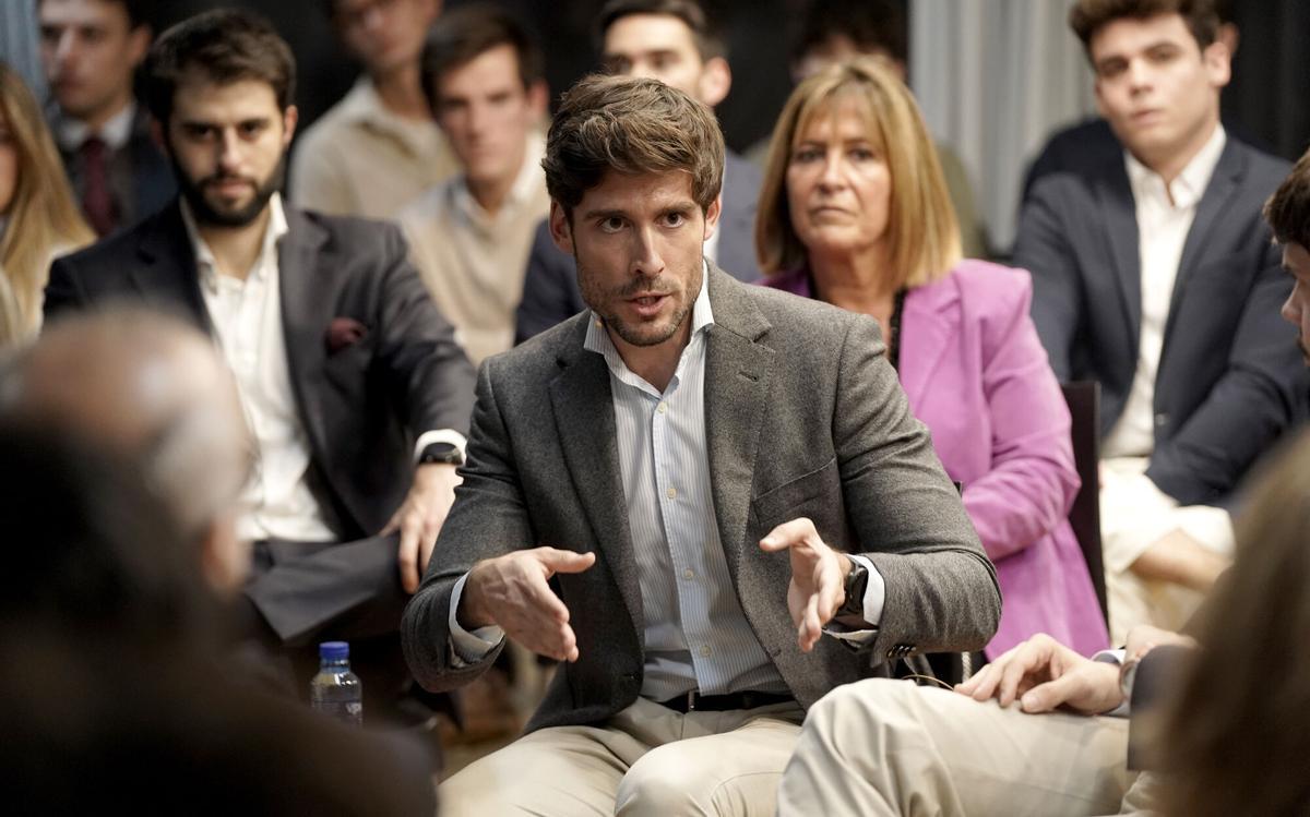Madrid. 06.11. Evento Diálogos (im)posibles en el que han participado María Márquez, portavoz del PSOE en el Parlamento de Andalucía, Juan Carlos Caballero, portavoz del PP en el Ayuntamiento de Valencia, Albert Sáez, director de El Periódico, y Nacho Corredor, socio y vicepresidente de beBartlet.