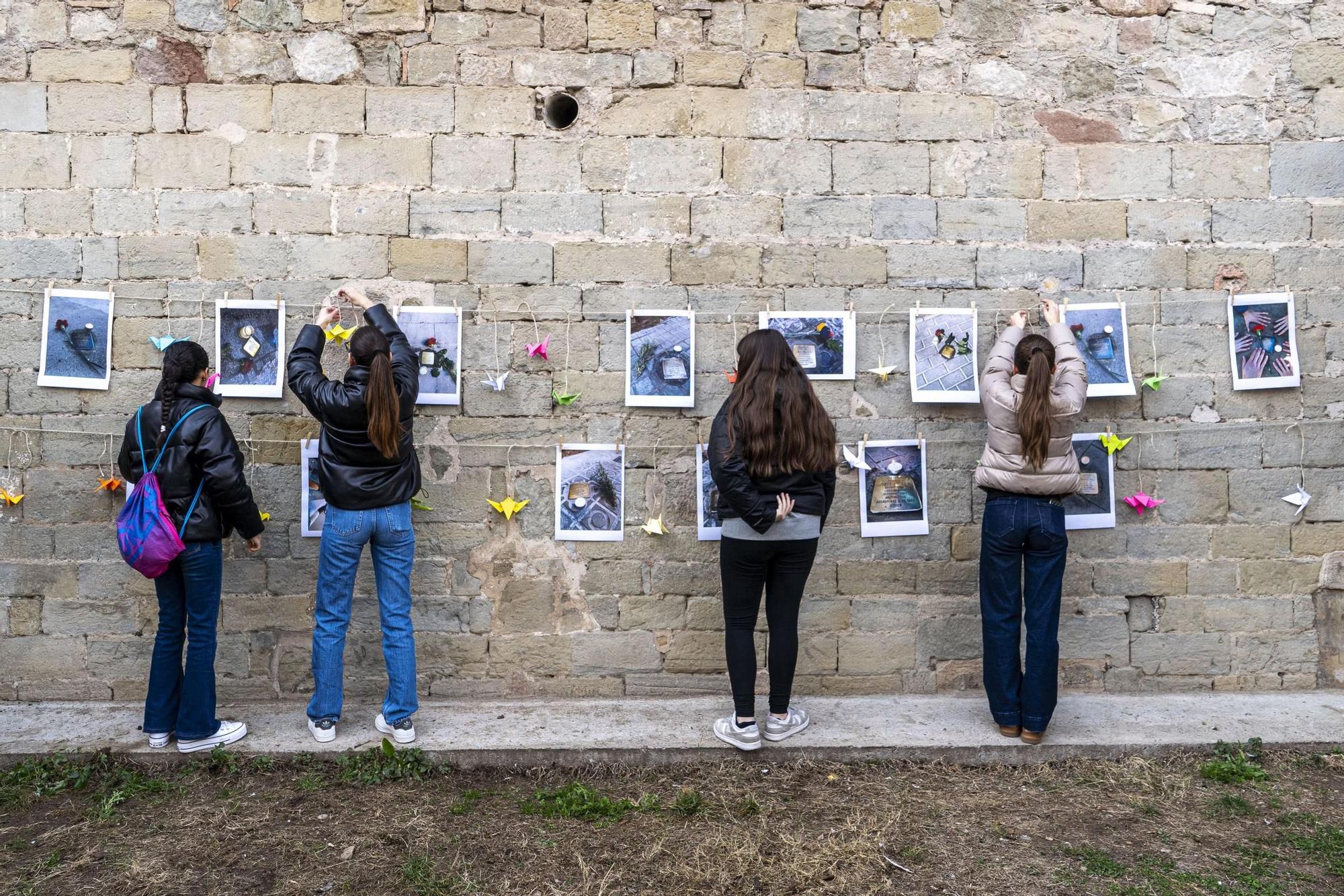 Així ha estat l'homenatge a la víctimes de l'Holocaust a Manresa