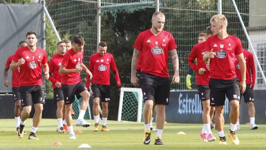 Entrenamiento del Celta de Vigo en A Madroa // Alba Villar