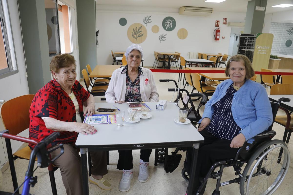 Isabel Retamar y sus amigas de La Bonanova