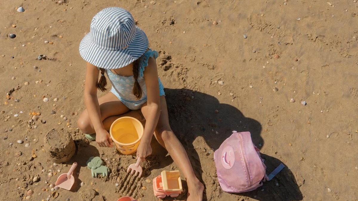 Barceló Hotel Group y Tutete impulsan un verano más sostenible con el primer servicio hotelero de préstamo de juguetes de playa.