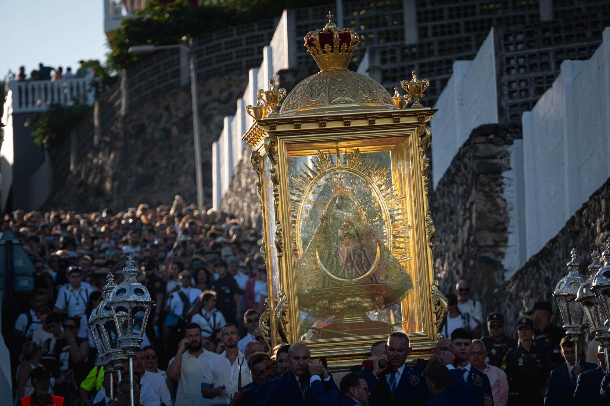 Bajada de La Virgen de Las Nieves en La Palma