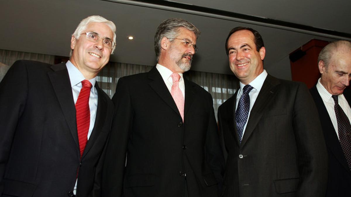 Manuel Marín, en el centro, junto a José Bono (derecha) y José Manuel Barreda, en una imagen del 2005.