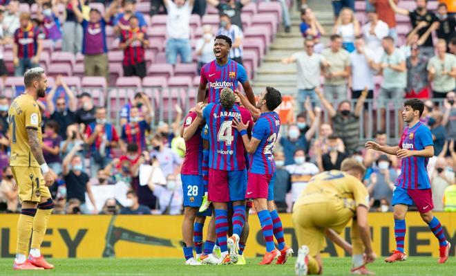 Las mejores imágenes del Barça - Levante: Ansu Fati, Depay, de Jong, Gavi, Nico...