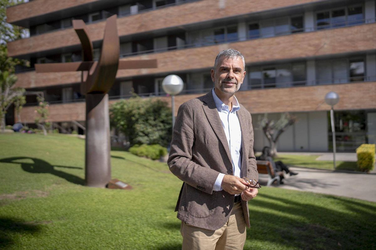 Santi Vila: «Companys de Junts que m’havien considerat un botifler m’han trucat per dir-me que van ser injustos» Santi Vila: «Companys de Junts que m’havien considerat un botifler m’han trucat per dir-me que van ser injustos»