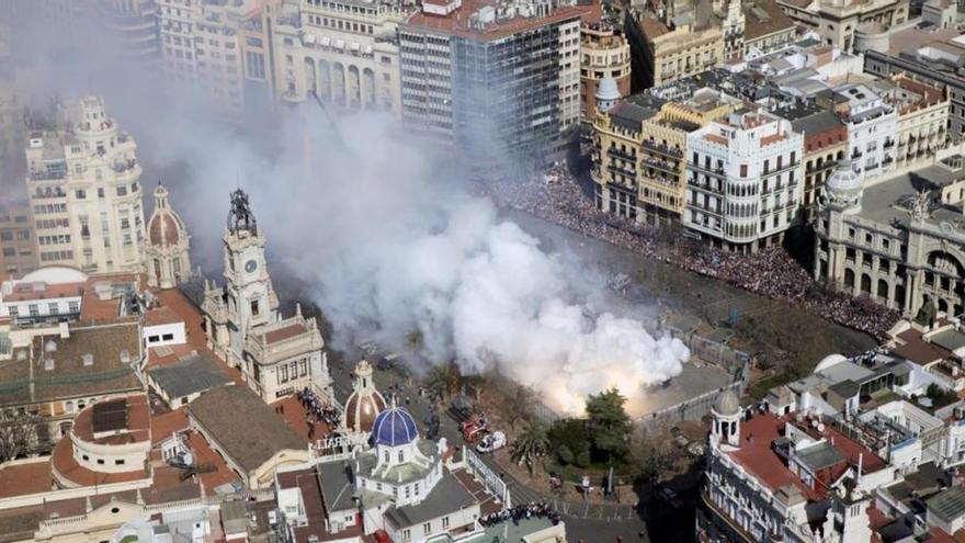 Valencia suspende la &#039;mascletà&#039; por la lluvia