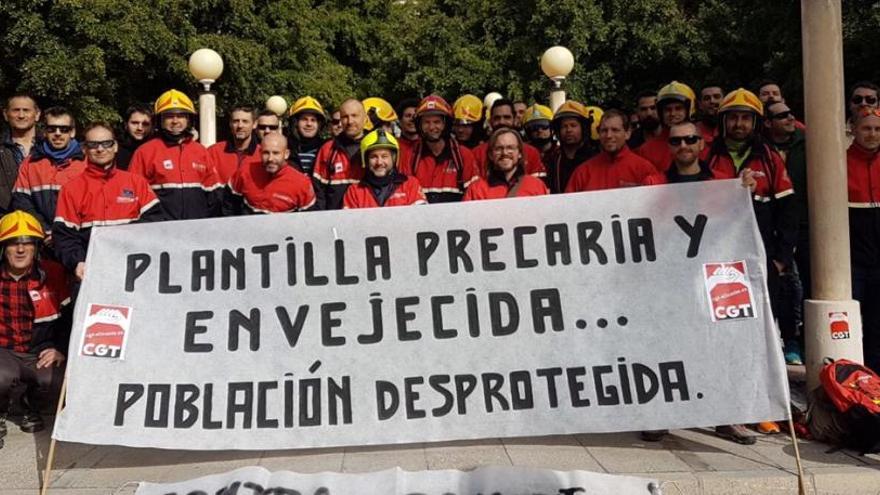 Bomberos del Consorcio reclaman ante el juez un aumento de la plantilla