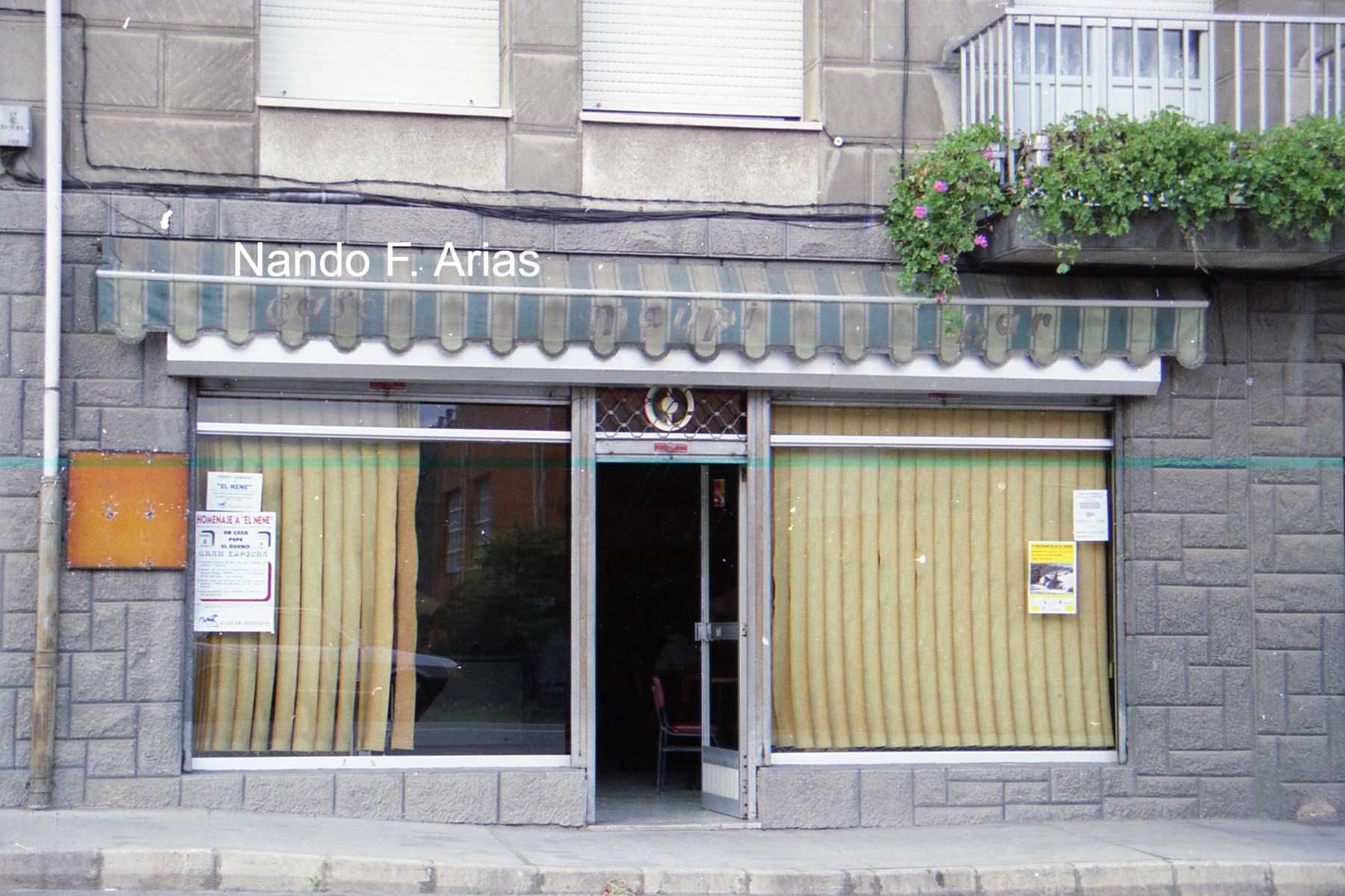 En imágenes, los locales míticos de finales de siglo en Grado