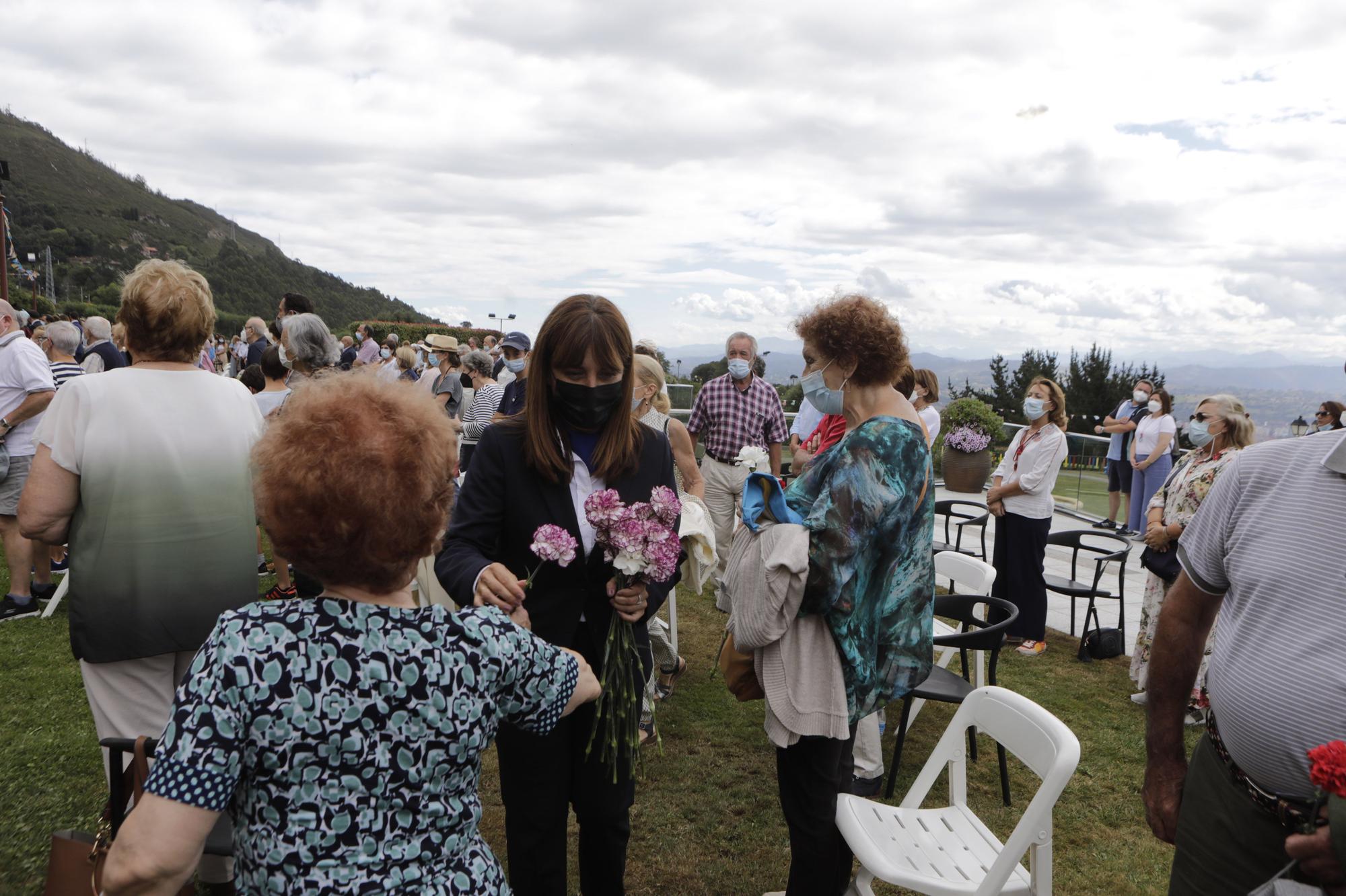 Fiesta de Nuestra Señora de Covadonga en el Centro Asturiano de Oviedo