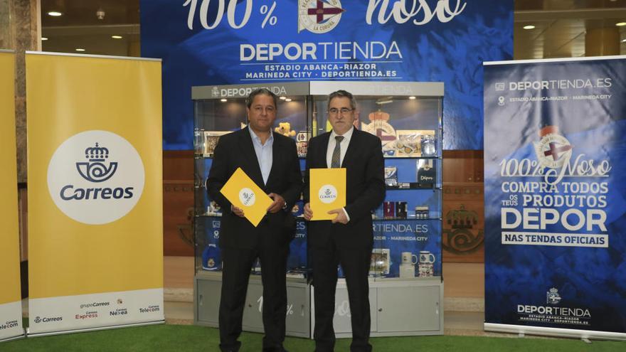 Correos abre en Vilagarcía una Deportienda para los aficionados al RC Deportivo