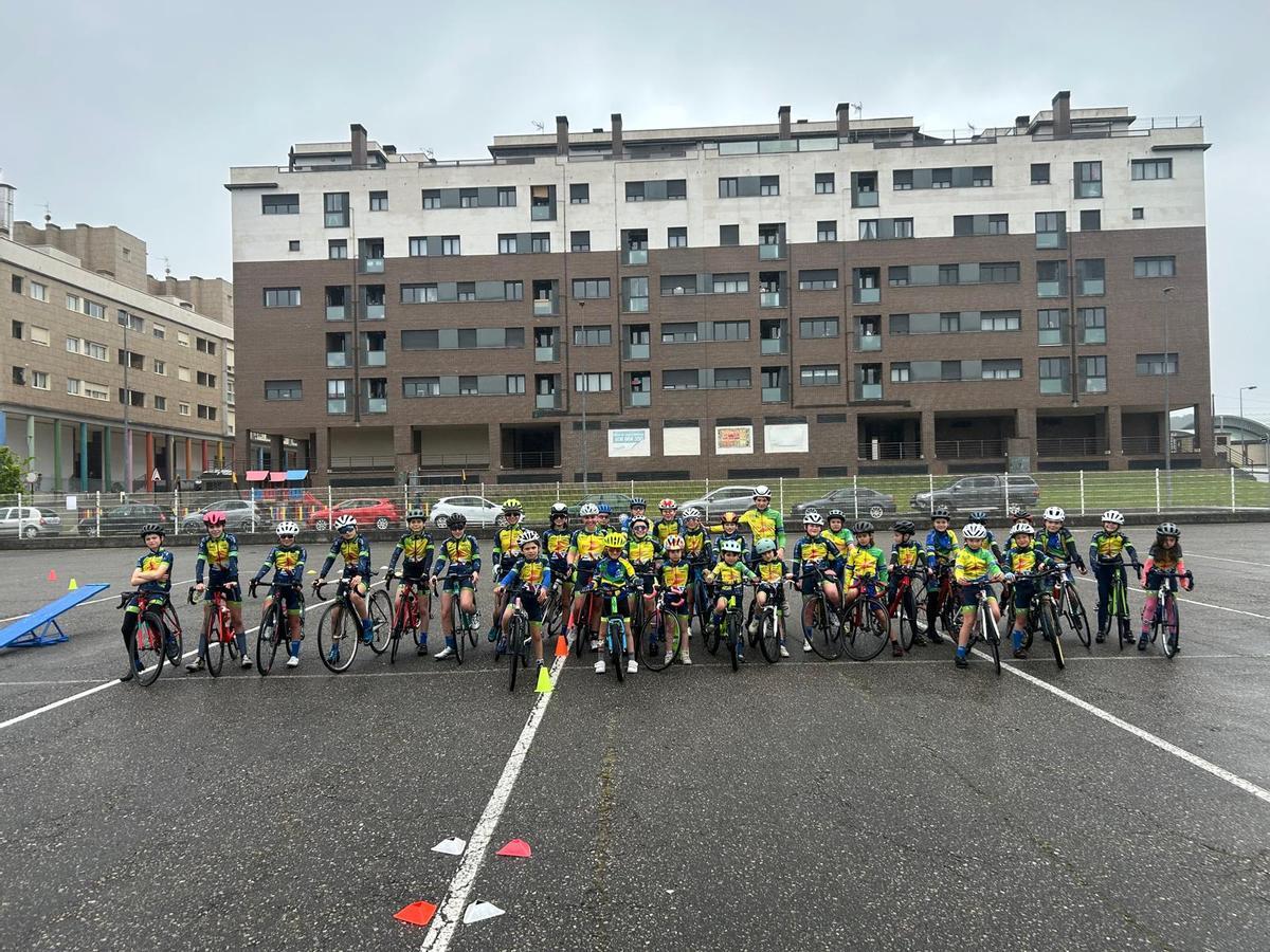 EN IMÁGENES: Entrenamiento Escuela Ciclista de Viella