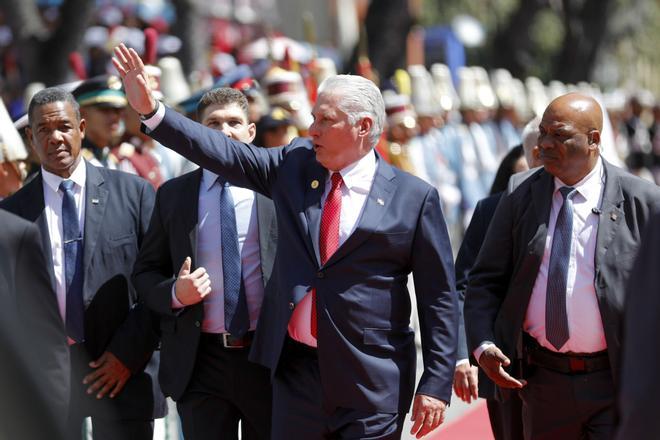 Cubas President Miguel Diaz-Canel arrives for the swearing-in ceremony of Venezuelan President Nicolas Maduro for a third term at the National Assembly in Caracas, Venezuela, Friday, Jan. 10, 2025. (AP Photo/Cristian Hernandez)