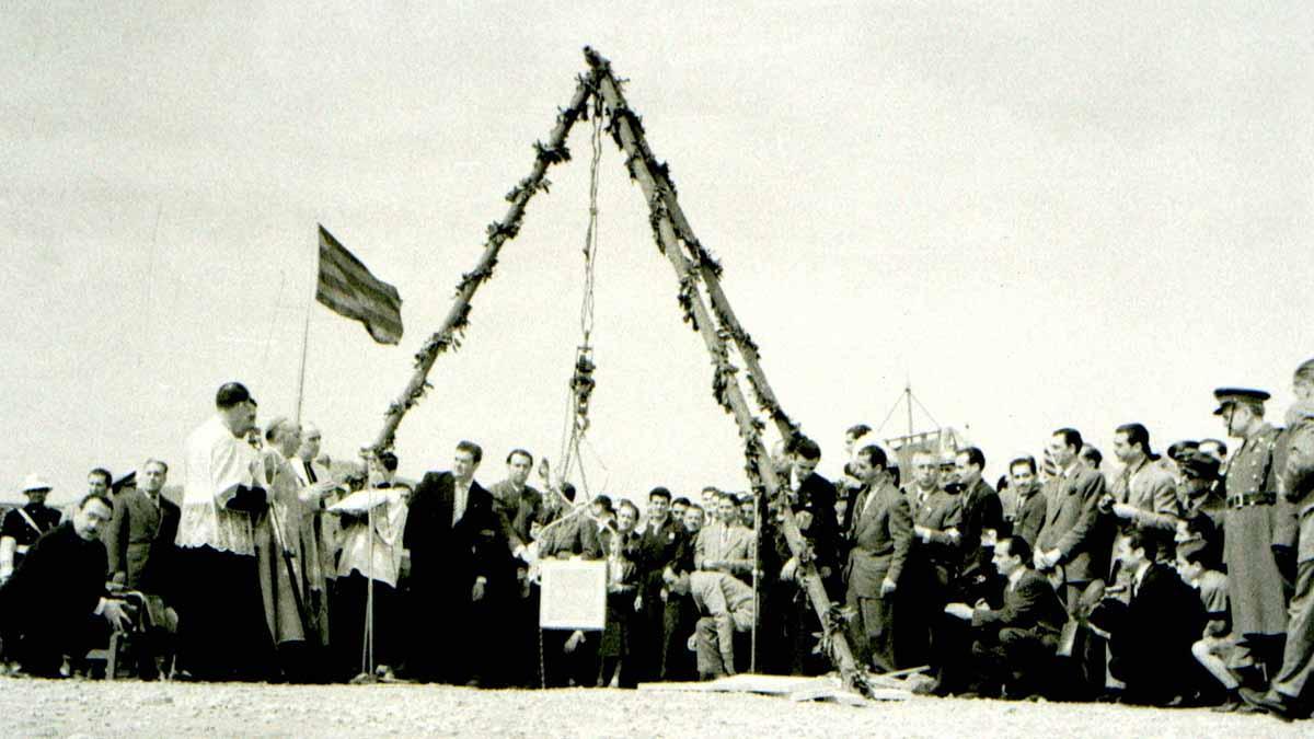 Momento en el que se colocó la primera piedra del Camp Nou