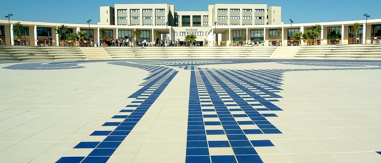 Imagen del ágora de la Universitat Jaume I de Castelló