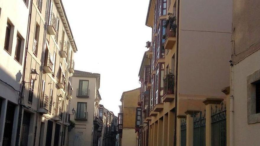 La capital con cielo despejado a primera hora de la mañana