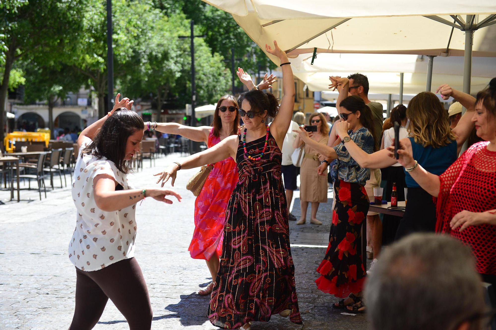 FOTOGALERÍA | Búscate en las cañas del sábado de feria en Plasencia