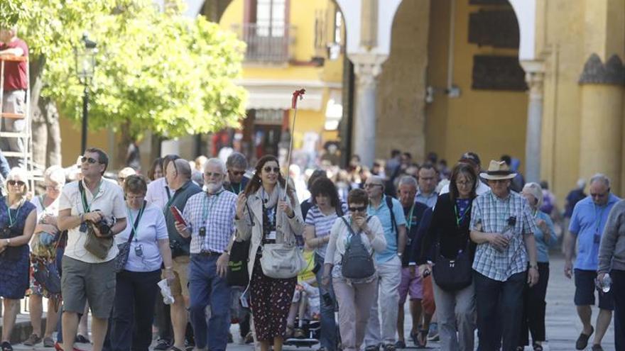 La aplicación de una tasa turística no prospera tras tumbarla los empresarios