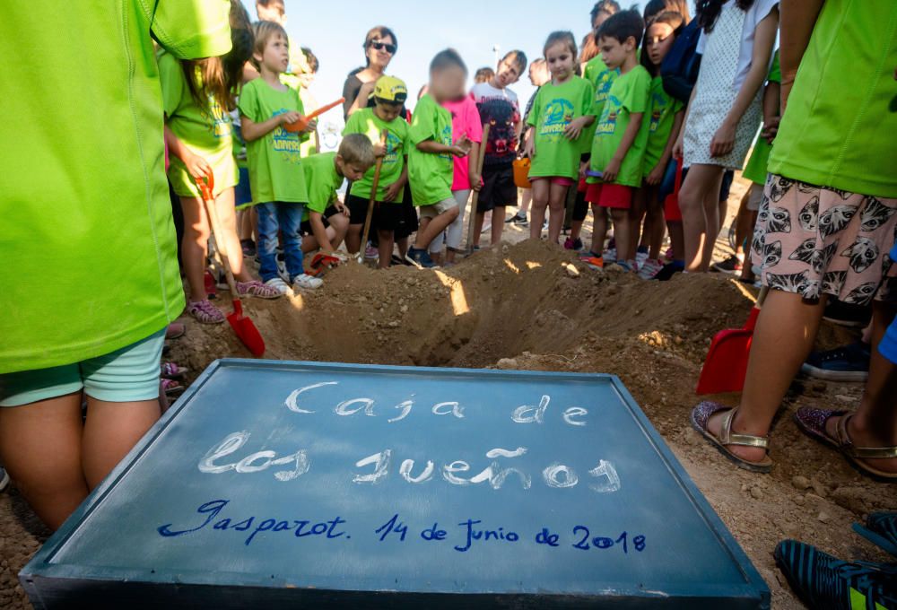 Una "caja de los sueños" como primera piedra del futuro Gasparot de La Vila