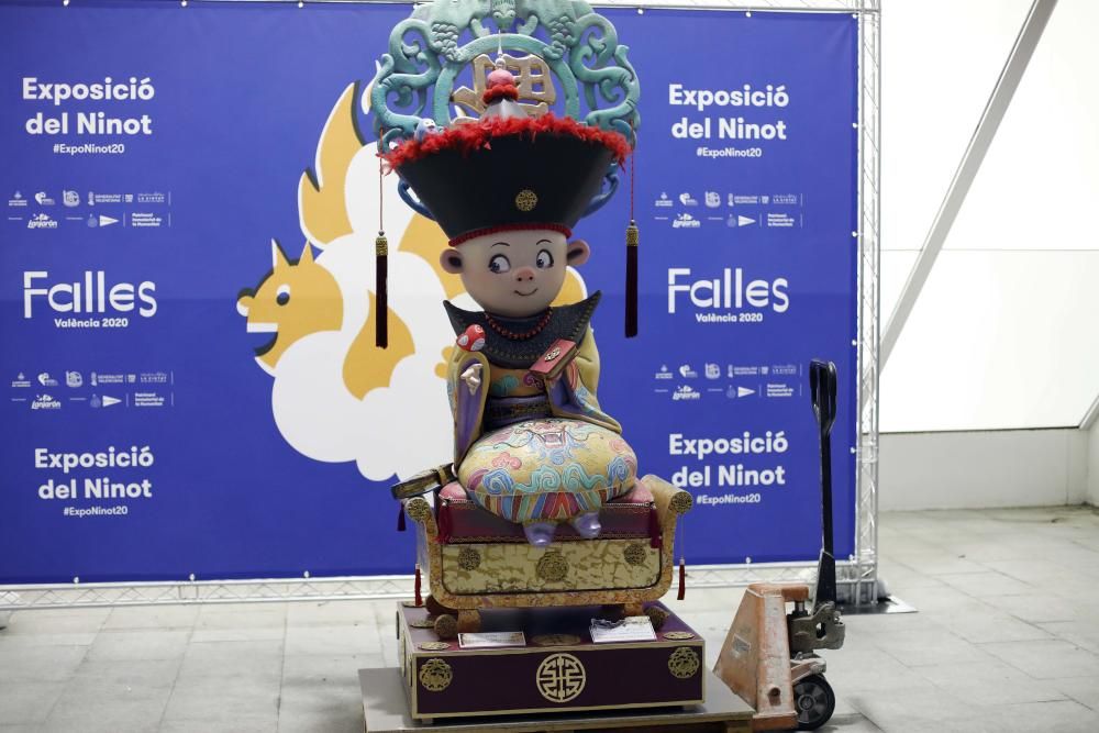 Primera jornada de entrega de ninots de las Fallas 2020