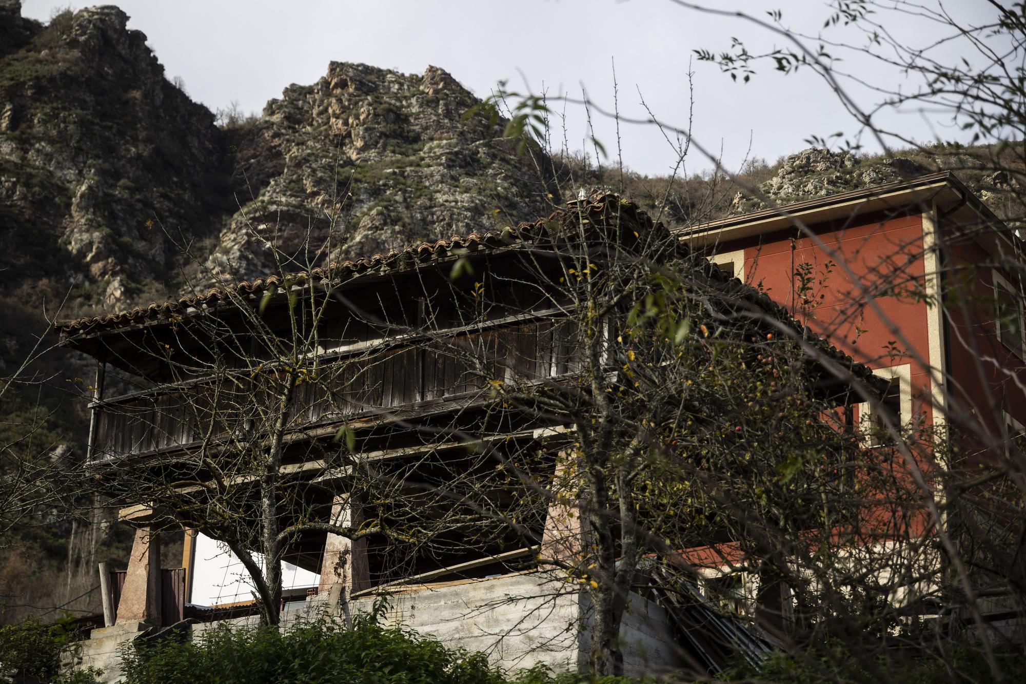 Asturianos en Teverga, un recorrido por el municipio