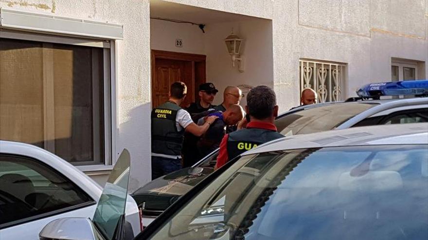 Prisión sin fianza por matar a  su mujer y su hijo en Tenerife