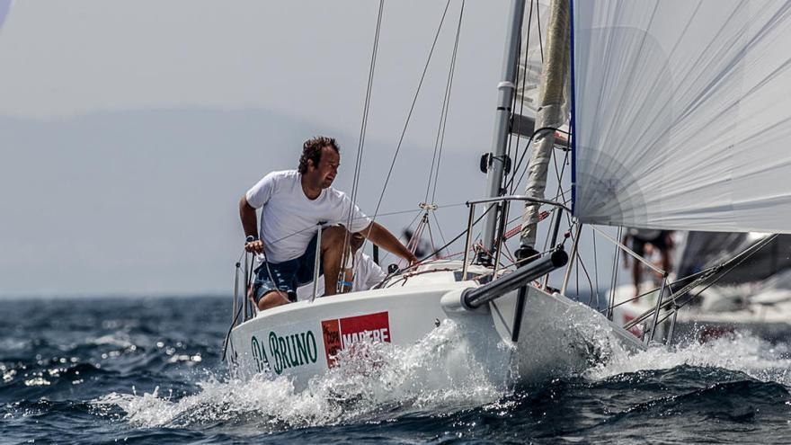 Los veleros malagueños siguen dominando en la bahía de Palma