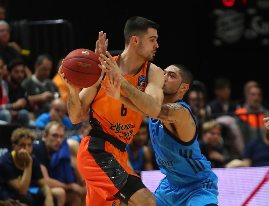 El Valencia Basket gana el primer partido de la fi