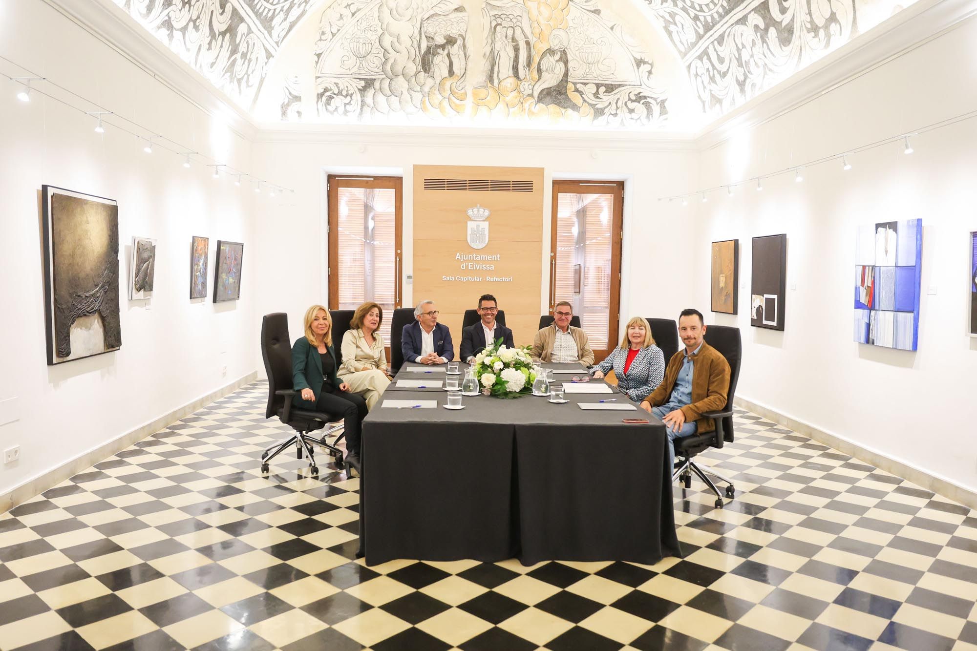 Encuentro de exalcaldes de Ibiza por el aniversario de la Declaración de Patrimono de la Humanidad y capitalidad