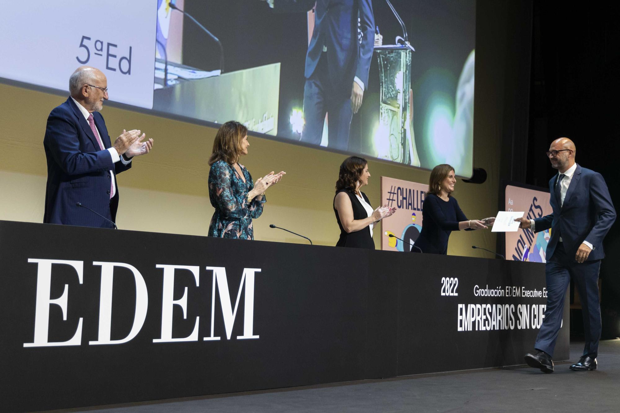 Graduación alumnos EDEM Escuela de Empresarios 2022 en València