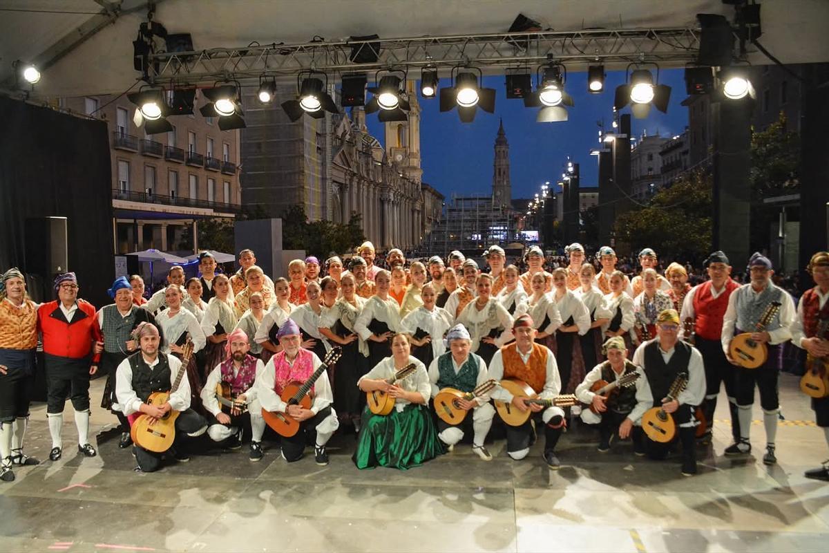 El Grupo Folclórico Raíces de Aragón celebra su Gala Aniversario con el espectáculo “Raíces” en el Teatro de las Esquinas