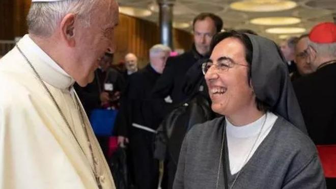 El papa León XIV nombra a una tercera mujer como 'ministra' del Vaticano