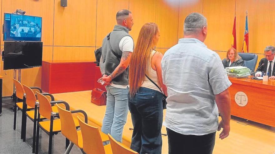 Juzgan en Valencia a un matrimonio que prostituía a una niña de 14 años en el trastero de su casa