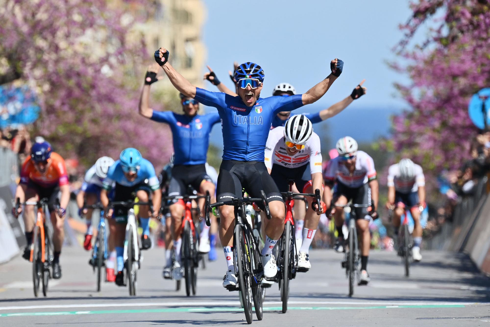 Matteo Malucelli logra la victoria en la primera etapa del Giro de Sicilia, este martes.