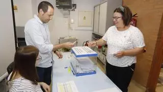El referéndum genera en Alfarb más goteo que aluvión de votos