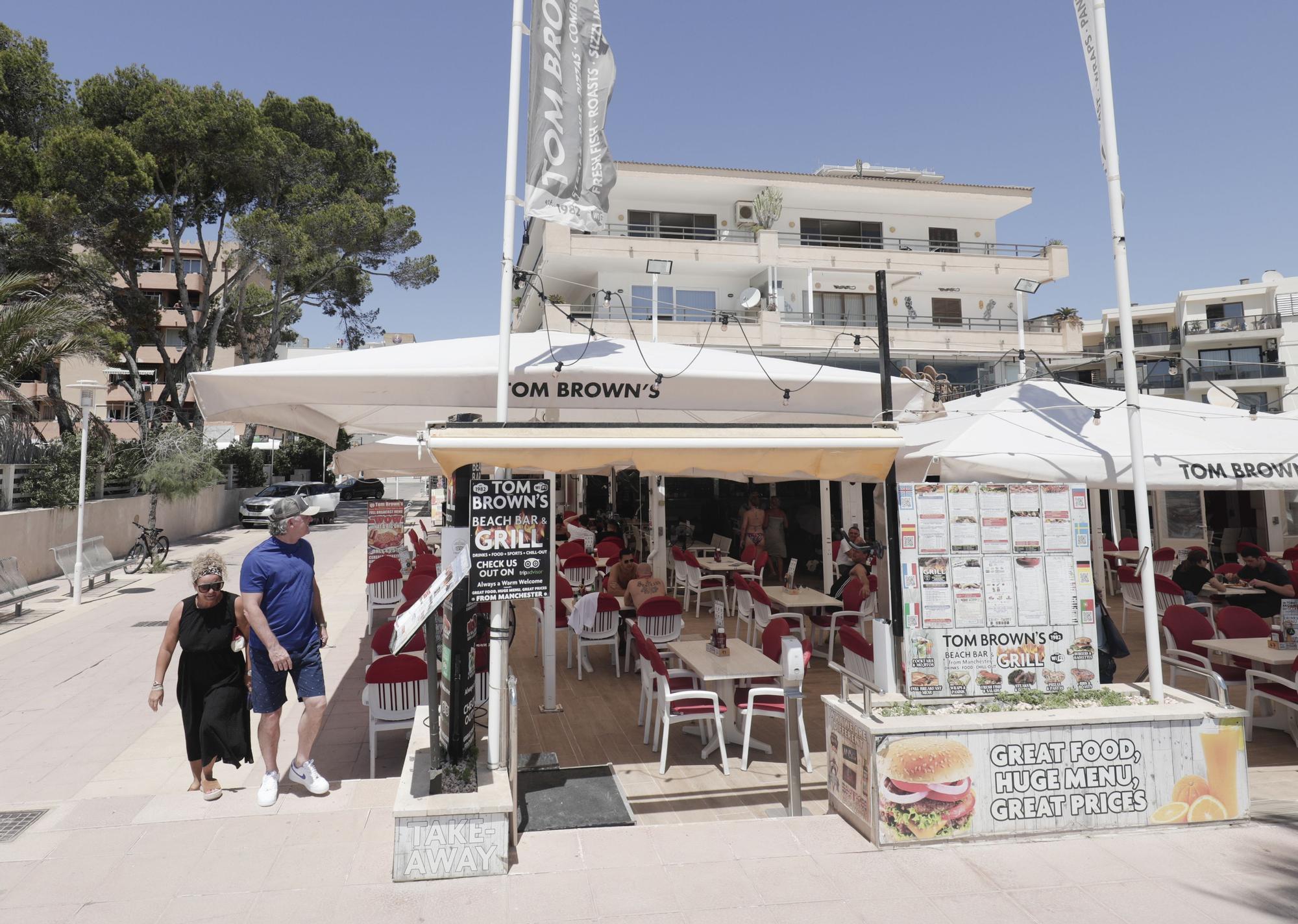 Magaluf se prepara para recibir a los turistas británicos