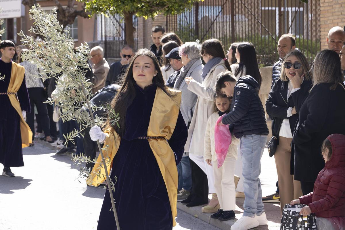 Paso del cortejo por las principales calles del municipio