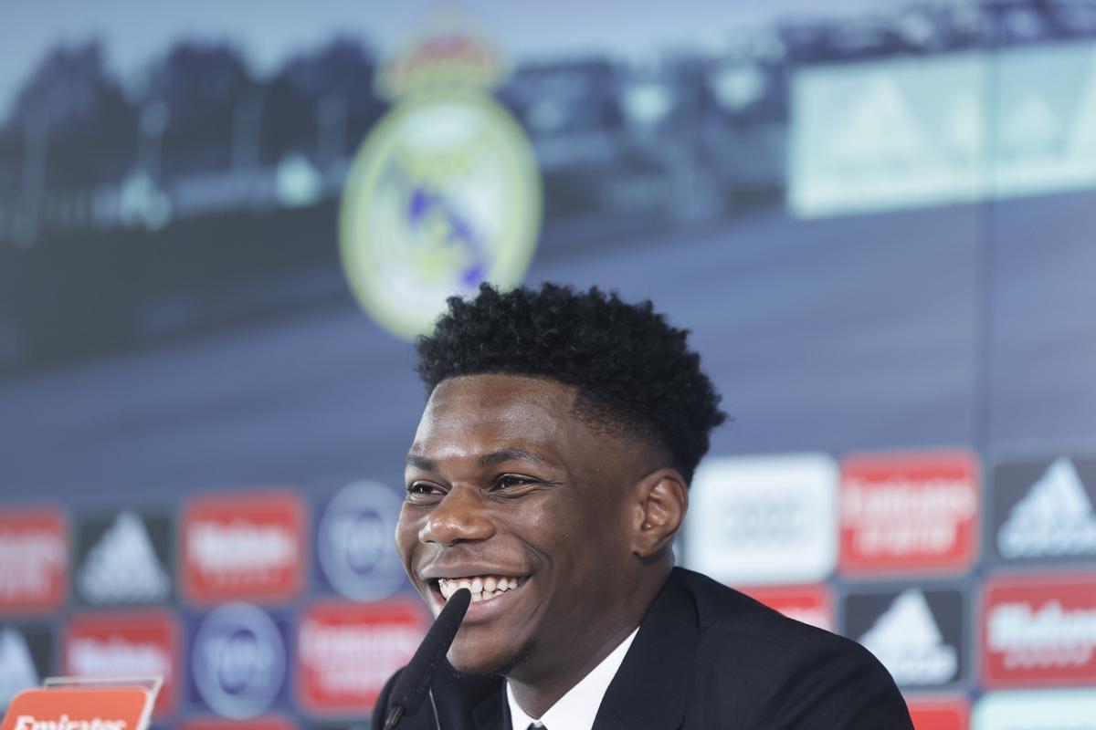 Aurélien Tchouaméni ha sido presentado por el Real Madrid