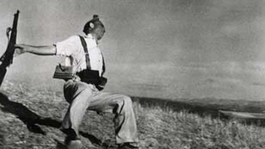 La foto del miliciano caído de Robert Capa fue un montaje