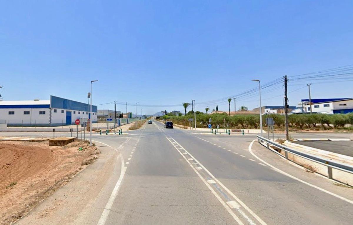 Intersección de la RM-F36 donde se va a construir una glorieta, a la altura de El Leñador