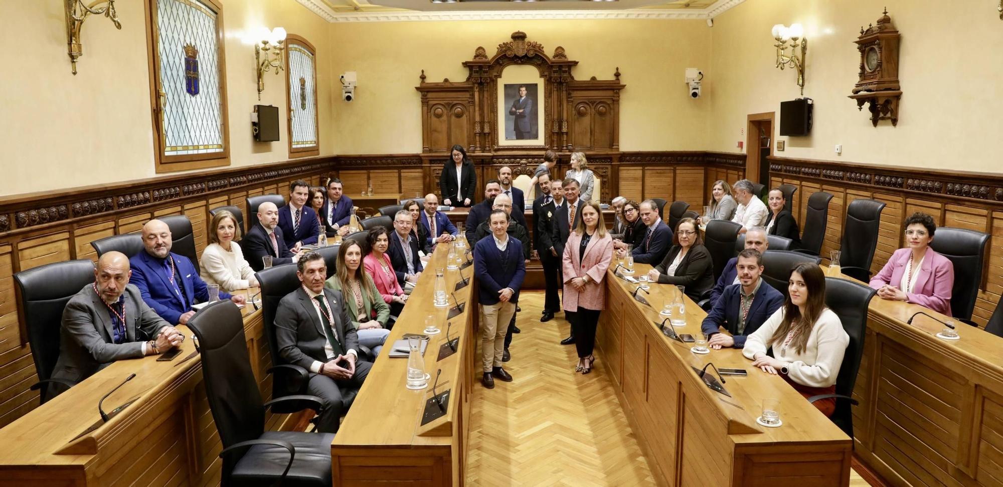 Así ha sido el pleno de honores en Gijón (en imágenes)