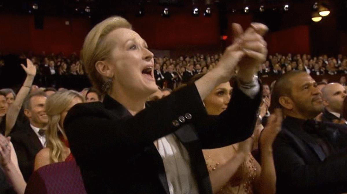 zentauroepp41482477 auge de los gifs en el movil    gif  meryl streep aplauso180106182054