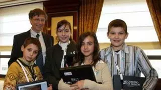 Ariño, en Teruel, vuelve a reunir a la generación que convirtió su escuela rural en un referente de innovación y usó tablets en clase