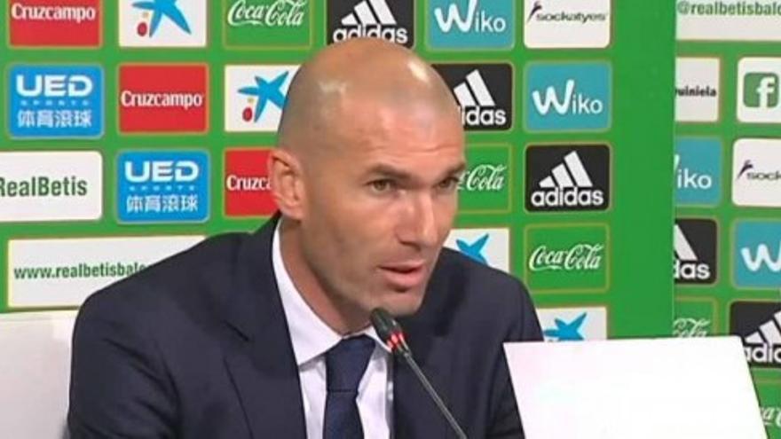 Zidane: &quot;Hay que pelear la liga hasta el final&quot;