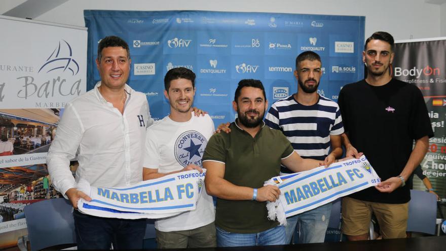 Catena, Indiano y García en su presentación con el Marbella FC